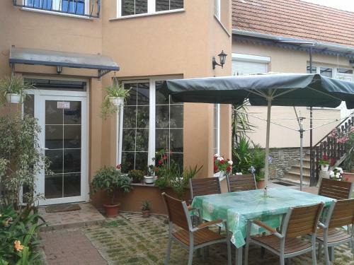 Hostal Marika Haus