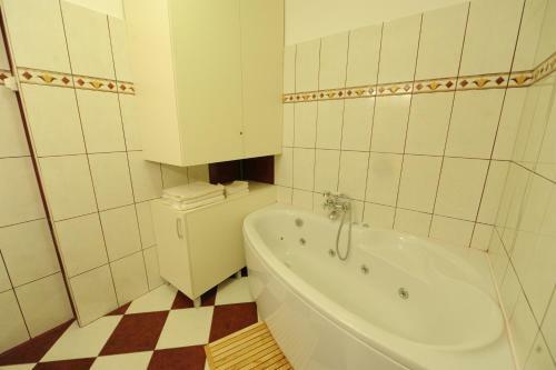 Toldi Apartments P�cs