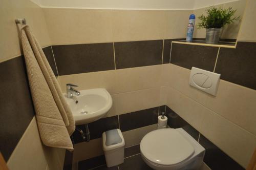 Toldi Apartments P�cs
