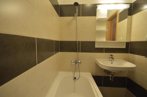 Toldi Apartments P�cs