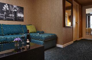Executive Plaza Hotel
