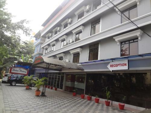 Hotel Shalimar Residency
