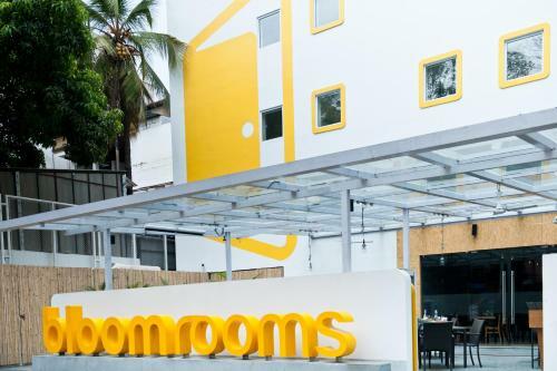 Hotel Bloomrooms @ Indiranagar