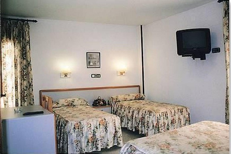 Hotel Lizana II