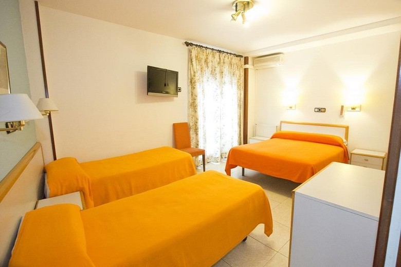 Hotel Lizana II