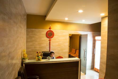 Asenappar Hotel