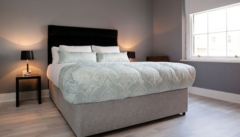 Hostal Clifden House