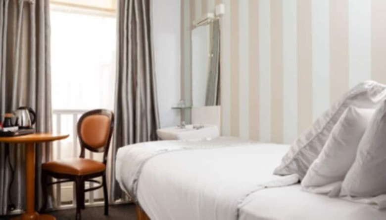 Hostal Clifden House