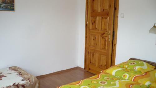 Hostal Ak�cvir�g Vend�gh�z �s Apartman