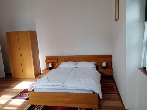 Hostal V�ndektanya Vend�gh�z