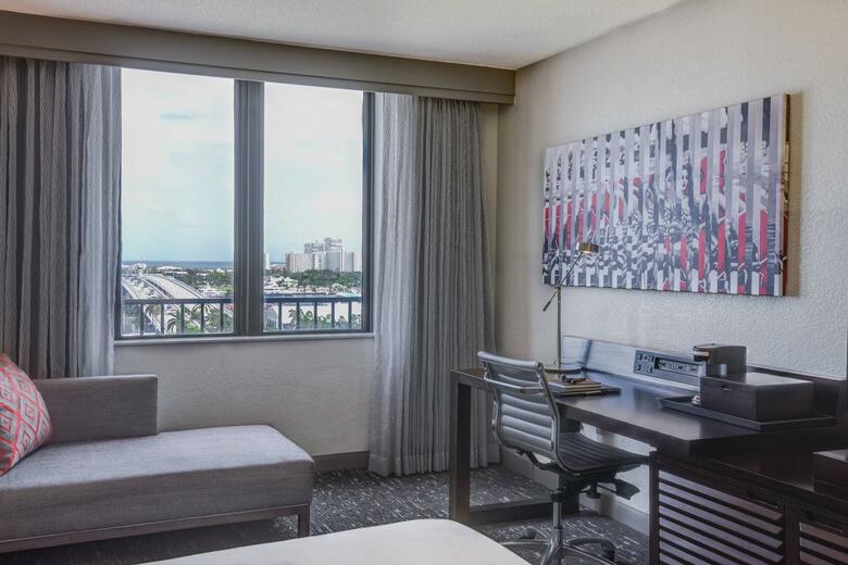 Renaissance Fort Lauderdale Cruise Port Hotel