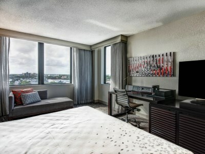 Renaissance Fort Lauderdale Cruise Port Hotel