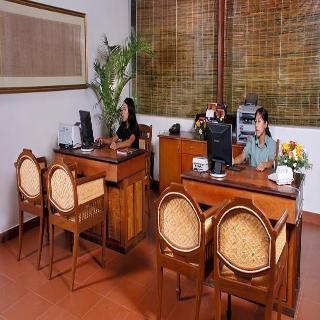 Hotel Lemon Tree Vembanad Lake Resort Alleppey Kerala