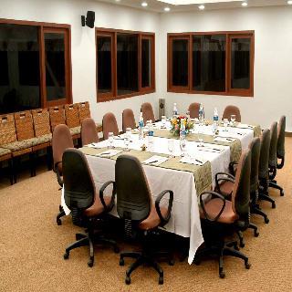 Hotel Lemon Tree Vembanad Lake Resort Alleppey Kerala