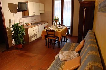 Residence Borgo Degli Olivi