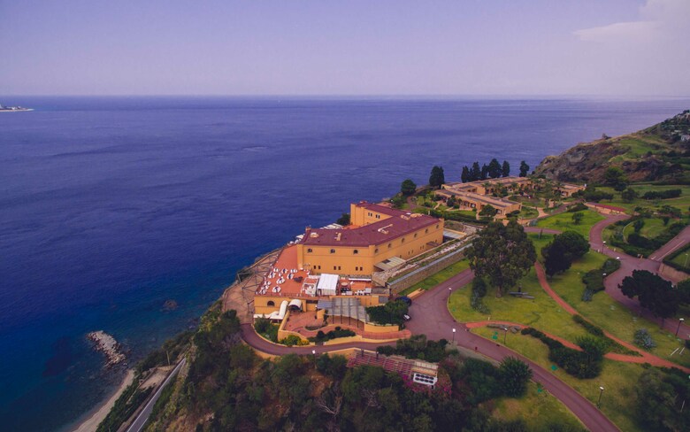 Hotel Altafiumara Resort Castello Sporting