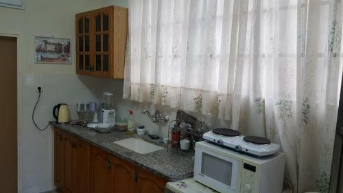Zohar's Apartment