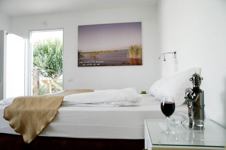 Hotel Kinneret Village