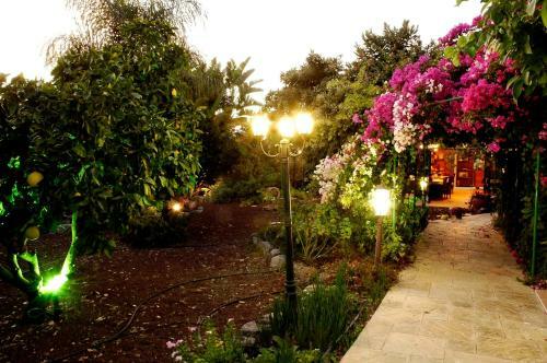 Bed & Breakfast Arbel Guest House Shavit Family
