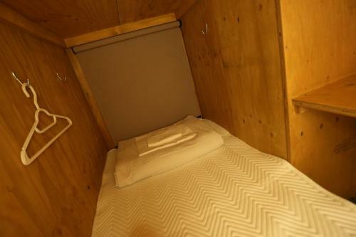Fuku Hostel Nagomi Namba