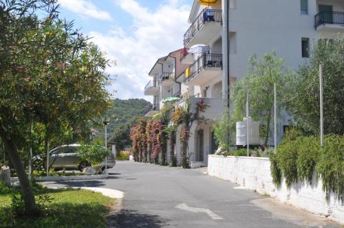 Aparthotel Il Borgo Degli Ulivi Resort