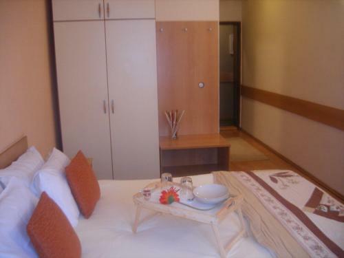 Hotel 7