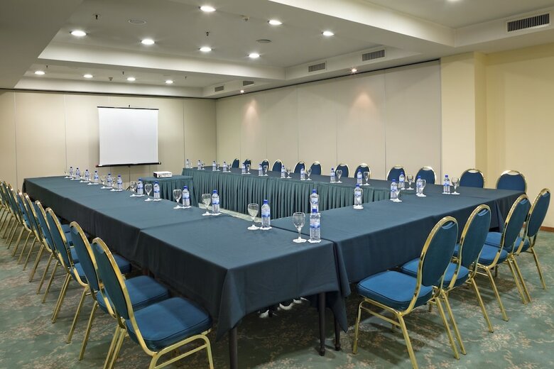 Hotel Holiday Inn Skopje