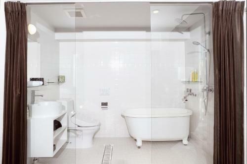 Hotel The Rooms Osaka