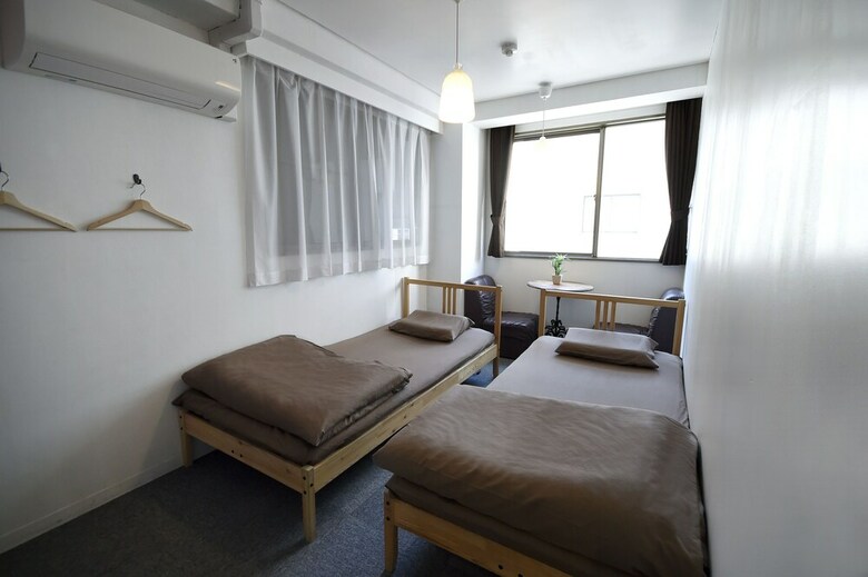 Beehive Hostel Osaka