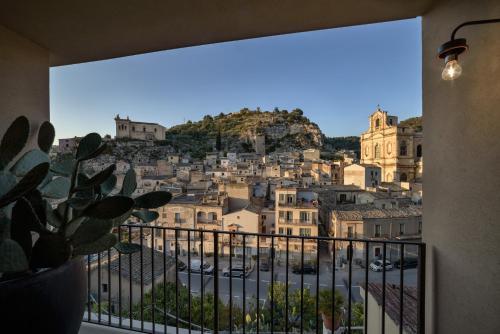 Pomelia Luxury Apartments