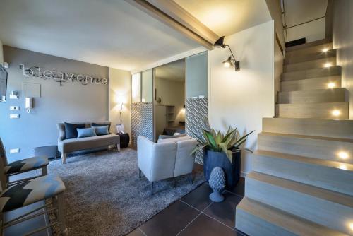 Pomelia Luxury Apartments