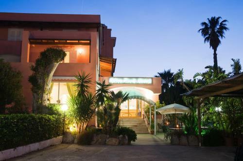 Eden Park Hotel