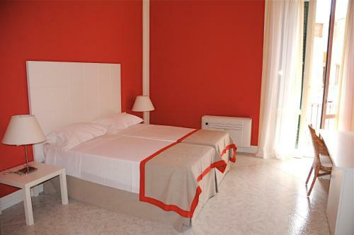Hostal Alba Chiara Rooms