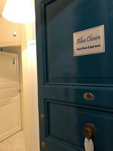 Hostal Alba Chiara Rooms