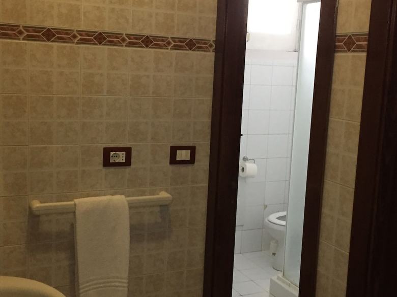 Hostal Napoli Stazione B&B
