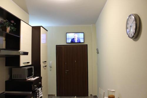 4 Star Apartments