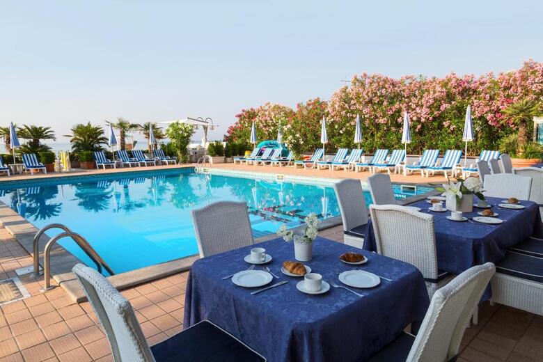 Hotel Plaza Esplanade