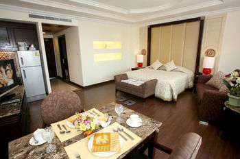 Hotel Lk Renaissance
