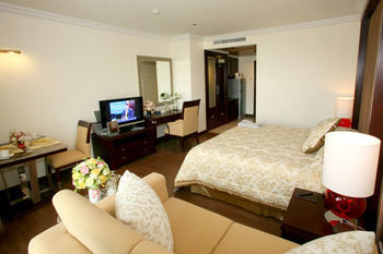 Hotel Lk Renaissance