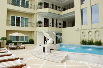Hotel Lk Renaissance