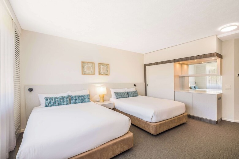 Hotel Oaks Sunshine Coast Oasis Resort