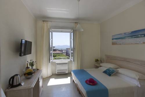 Hostal Brezza Marina Luxury Rooms