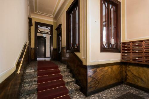 Teodosio Halldis Apartment