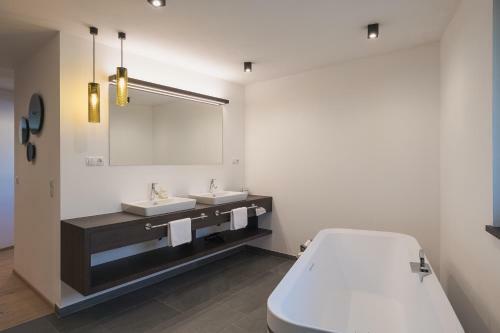 Oliven- & Genusshotel Hirzer