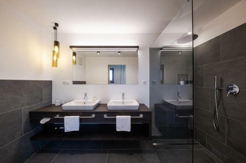Oliven- & Genusshotel Hirzer