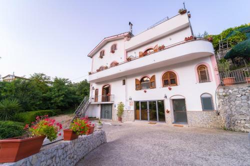 Hotel Tra I Monti