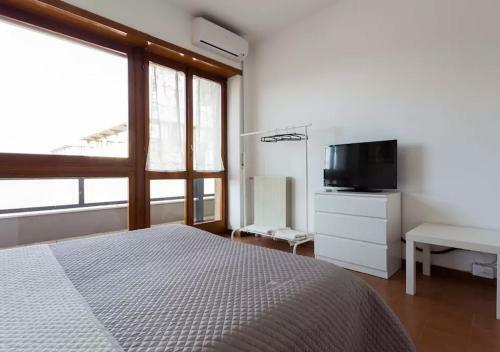 The Ugly View Apartment