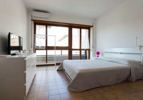 The Ugly View Apartment
