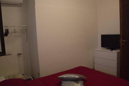 The Ugly View Apartment