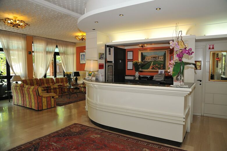 Hotel Salus